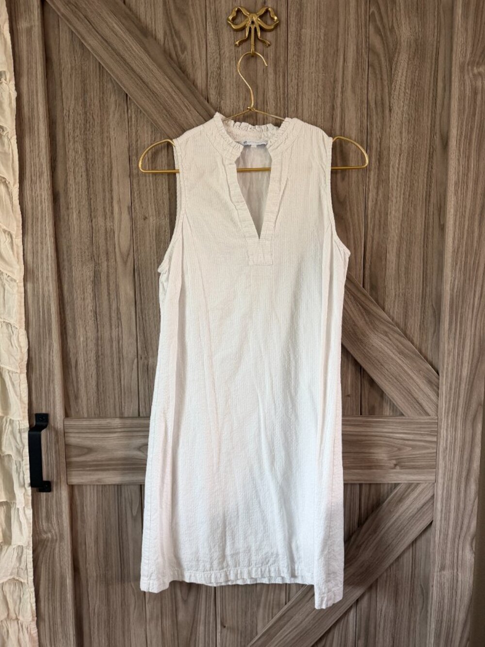 Southern Tide Women's White Seersucker Ruffle-Neck Sleeveless Shift Dress